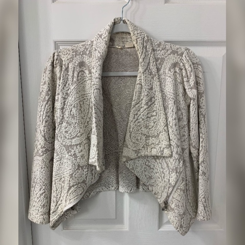 White and cream cotton blazer